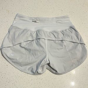 Lululemon shorts 4”